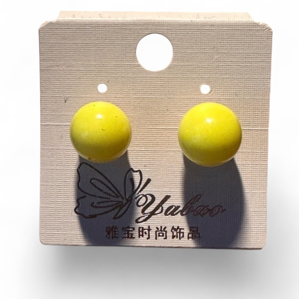 Yabao Asian Neon Fluorescent Yellow Stud Earrings NWT